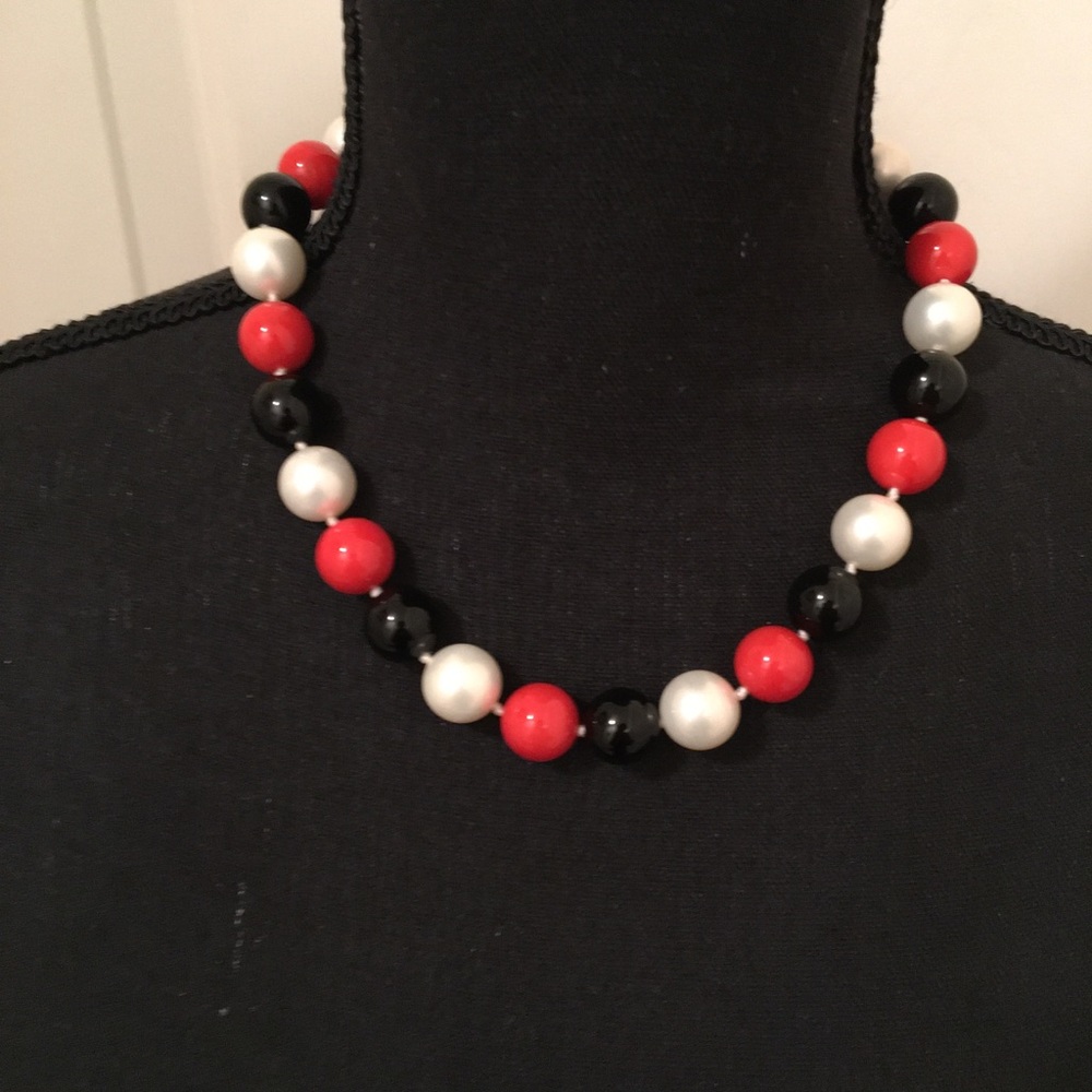 PRE-LOVED VINTAGE AUTHENTIC GENUINE PEARL, CORALS/BLACK ONYX 14K GOLD NECKLACE